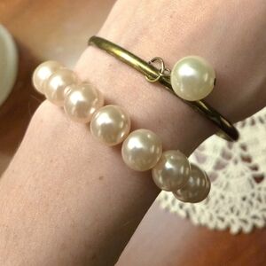 Classic Pearl Stretch Bracelet Set in Ivory